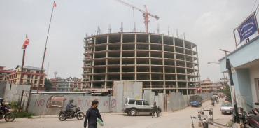 म्याद सकिएको एक वर्ष बित्दा पनि काठमाडौं भ्यू टावरको ७० प्रतिशत मात्रै काम